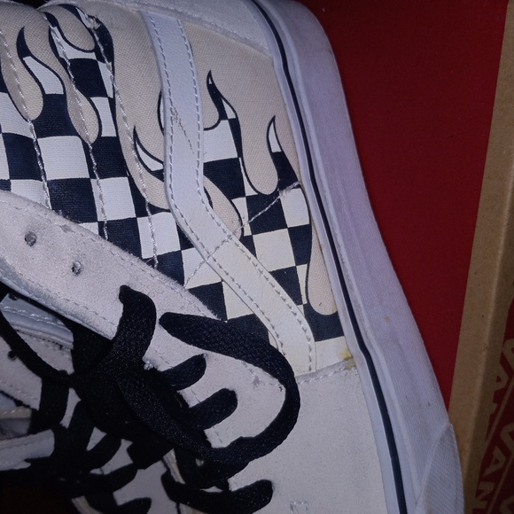 Shoes black and - Picture 2 of 4